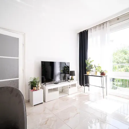Apartament Free Parking- Hungaria Charm 4ppl Wifi Tv Ac