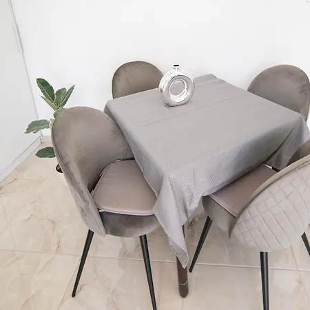 Free Parking- Hungaria Charm 4ppl Wifi Tv Ac Apartament *